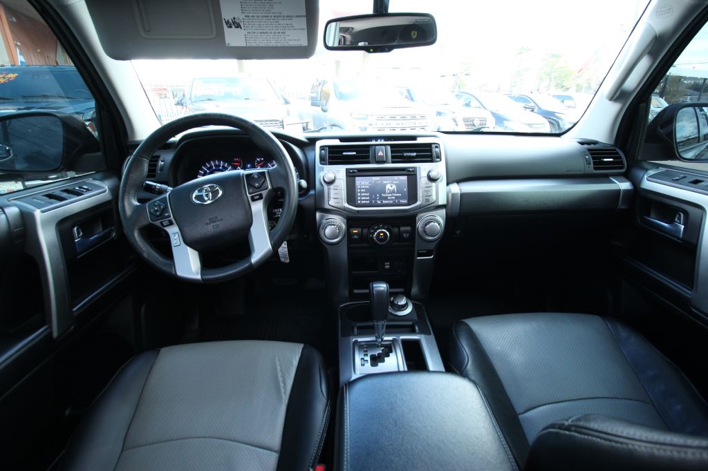 Toyota 4Runner SR5 4WD 2017