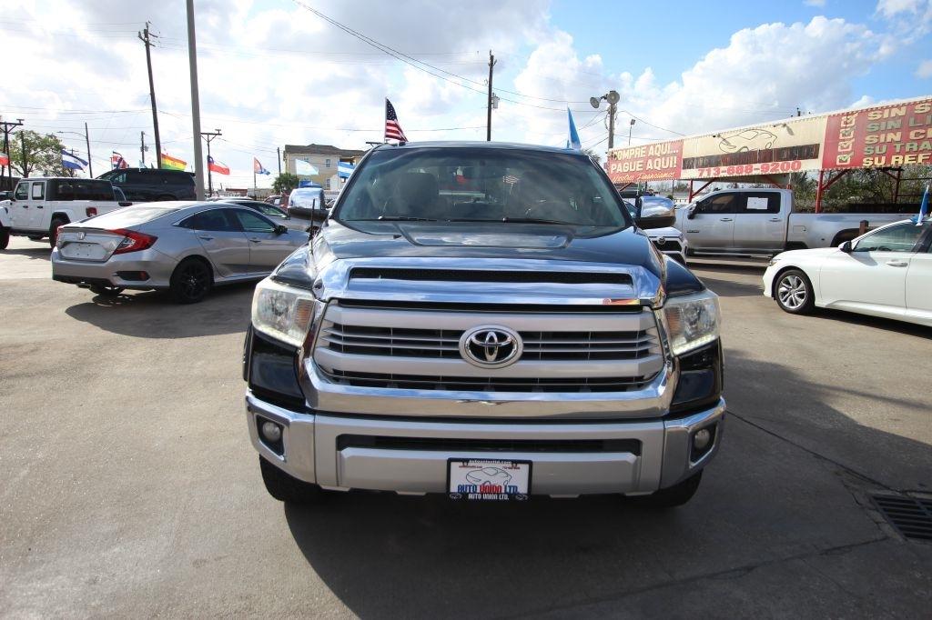 Toyota Tundra Platinum CrewMax 5.7L FFV 4WD 2015