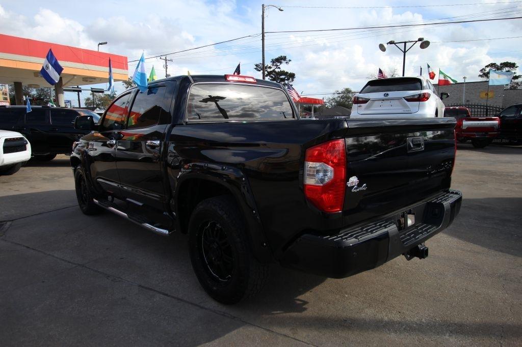Toyota Tundra Platinum CrewMax 5.7L FFV 4WD 2015
