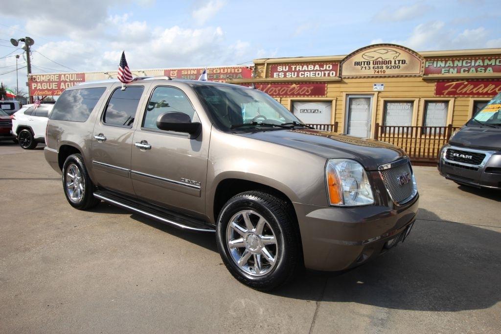 GMC Yukon Denali XL 4WD 2013