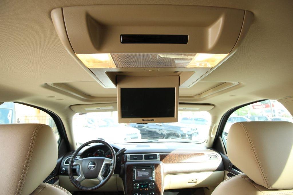 GMC Yukon Denali XL 4WD 2013