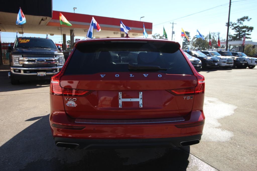 Volvo V60 Cross Country T5 2020