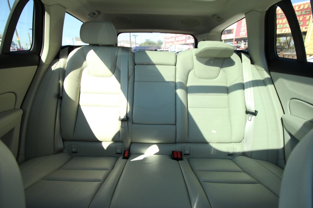 Volvo V60 Cross Country T5 2020