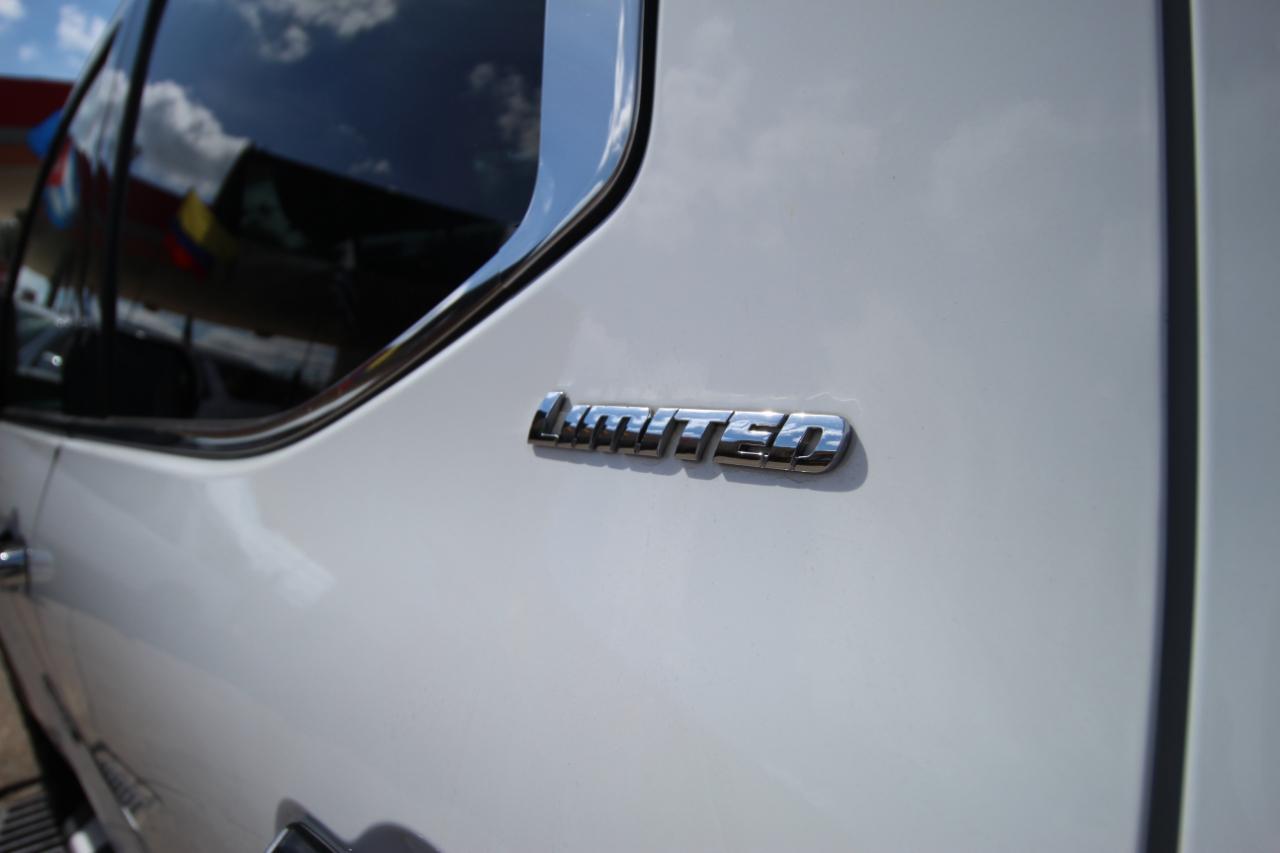 Toyota Tundra Limited CrewMax 2WD 2022