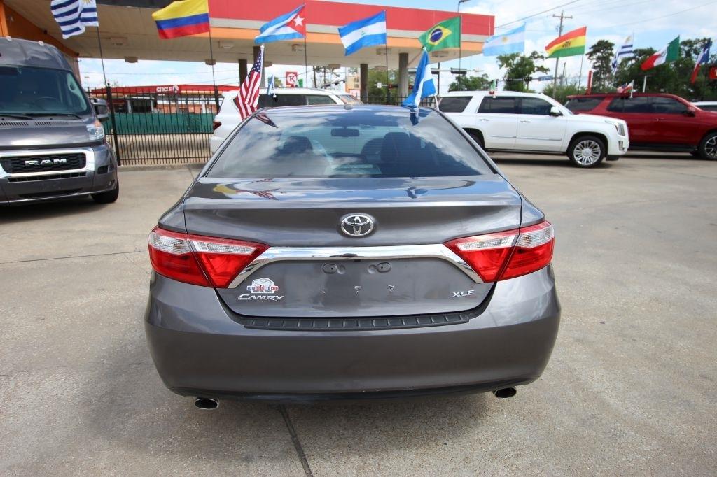 Toyota Camry XSE V6 2016
