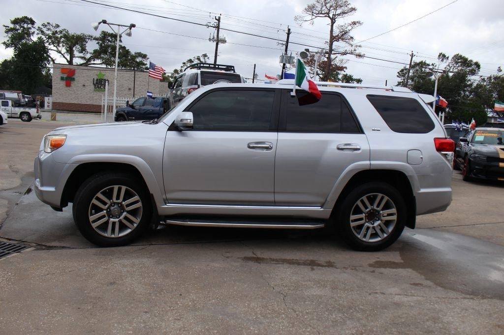 Toyota 4Runner SR5 4WD 2013