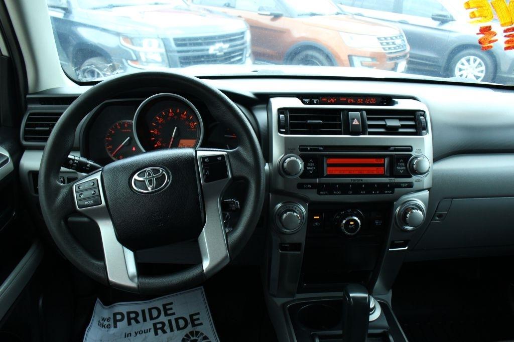 Toyota 4Runner SR5 4WD 2013