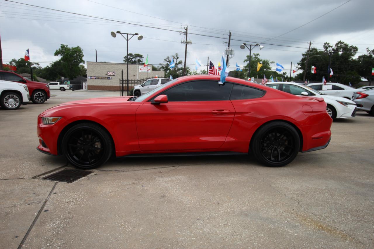 Ford Mustang EcoBoost Coupe 2016