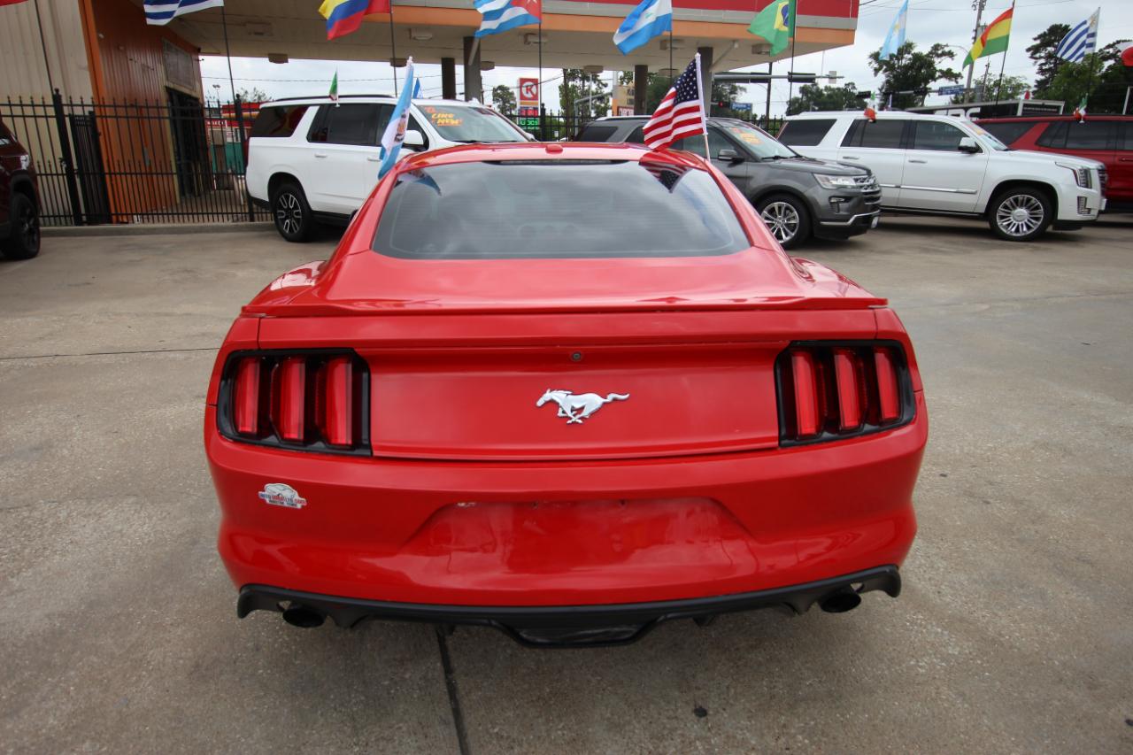 Ford Mustang EcoBoost Coupe 2016