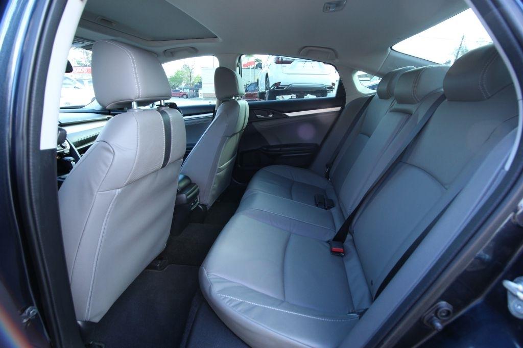 Honda Civic Touring Sedan CVT 2018