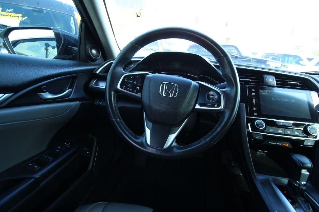 Honda Civic Touring Sedan CVT 2018