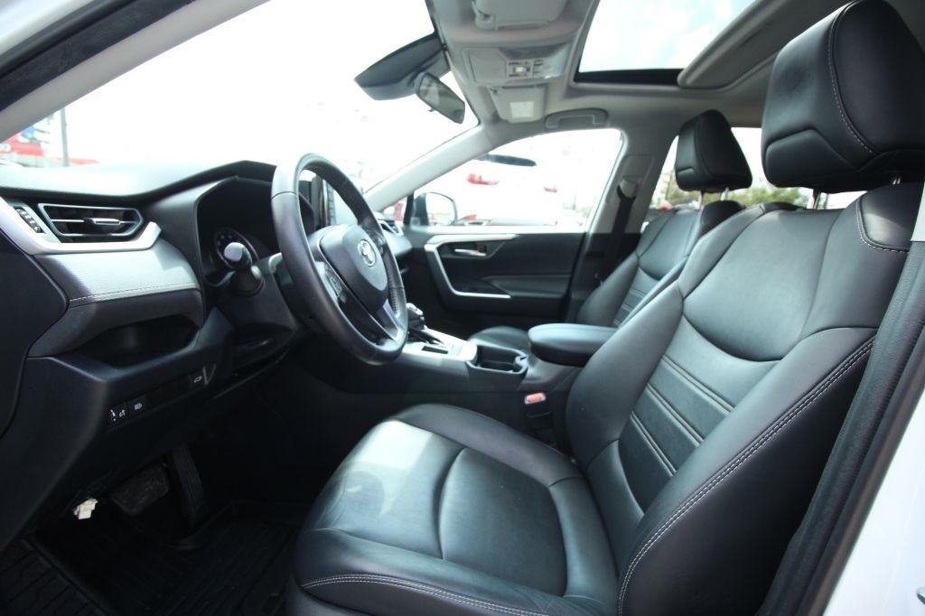 Toyota RAV4 XLE Premium 2019