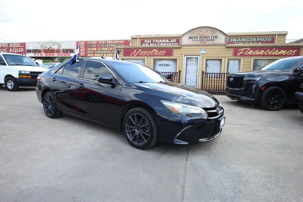 Toyota Camry LE 2017