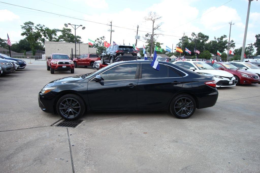 Toyota Camry LE 2017