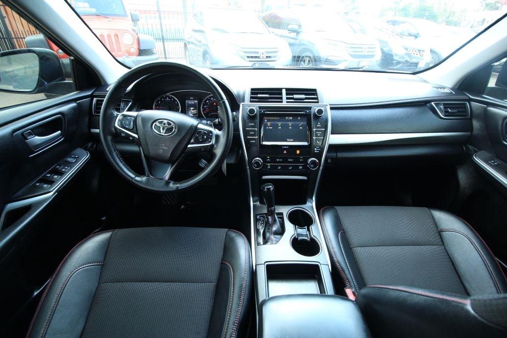 Toyota Camry LE 2017