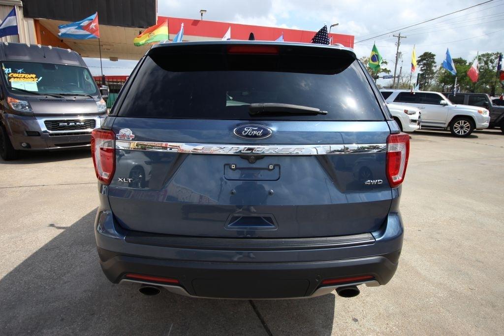 Ford Explorer XLT 4WD 2018