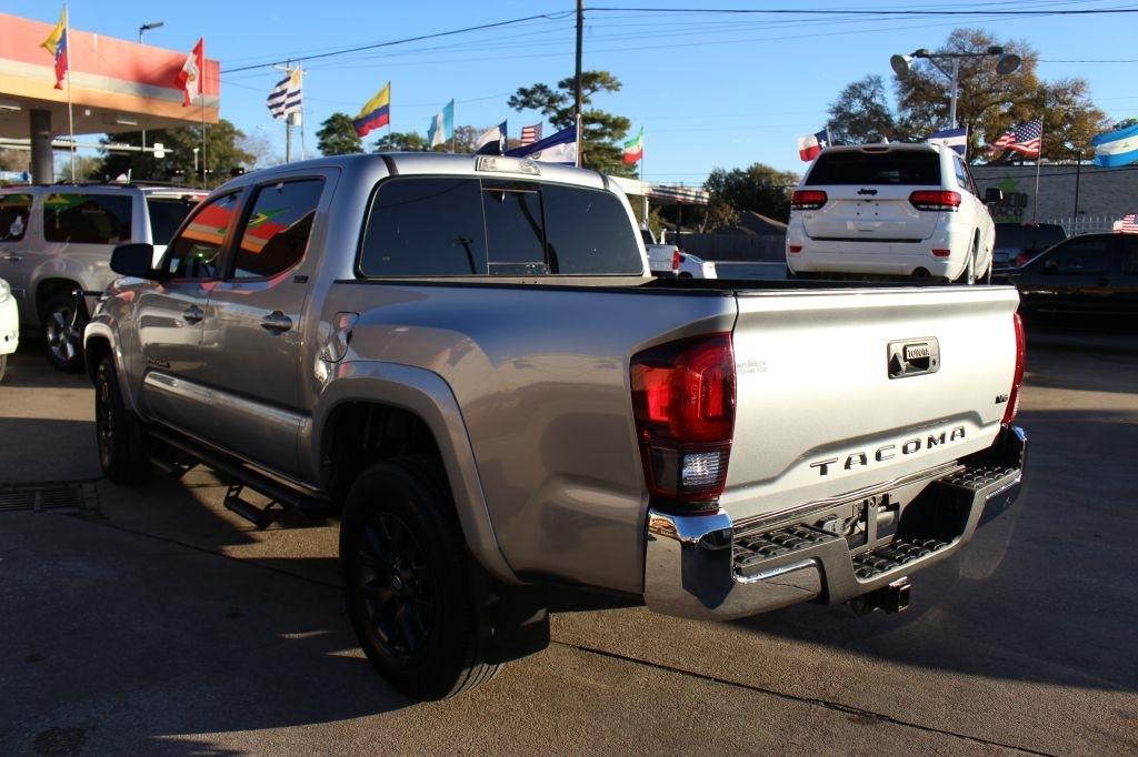 Toyota Tacoma SR5 Double Cab Long Bed V6 6AT 2WD 2022