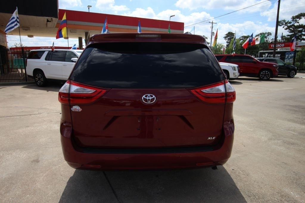 Toyota Sienna XLE FWD 8-Passenger V6 2015
