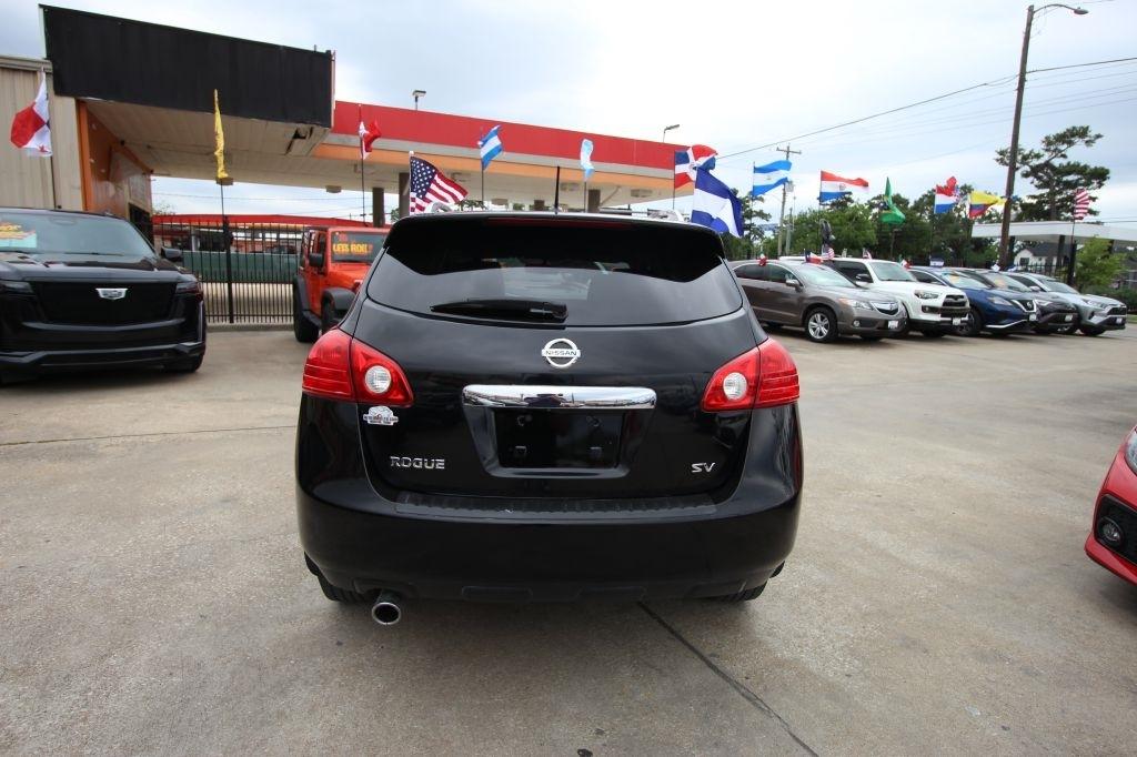 Nissan Rogue S 2WD 2011
