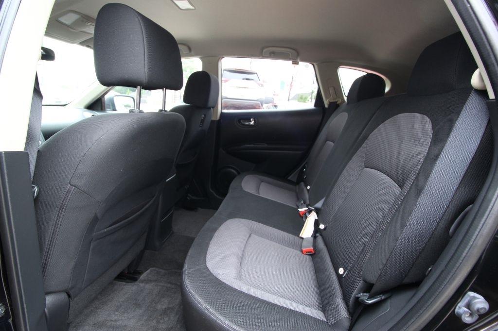 Nissan Rogue S 2WD 2011