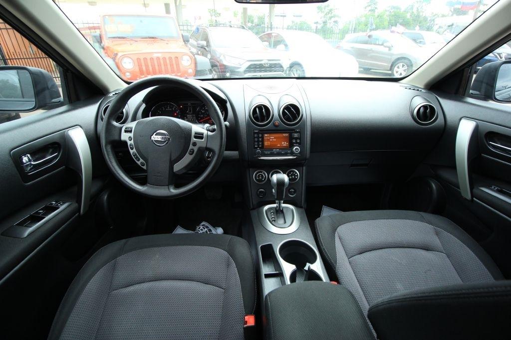 Nissan Rogue S 2WD 2011