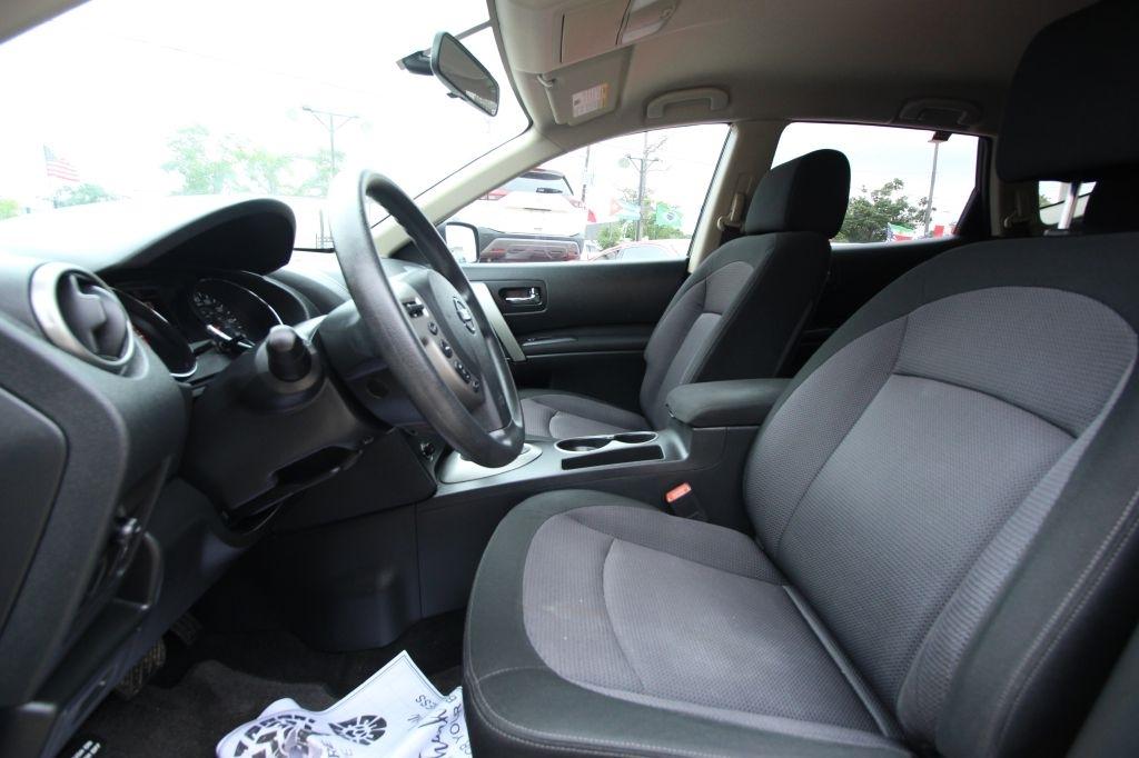 Nissan Rogue S 2WD 2011