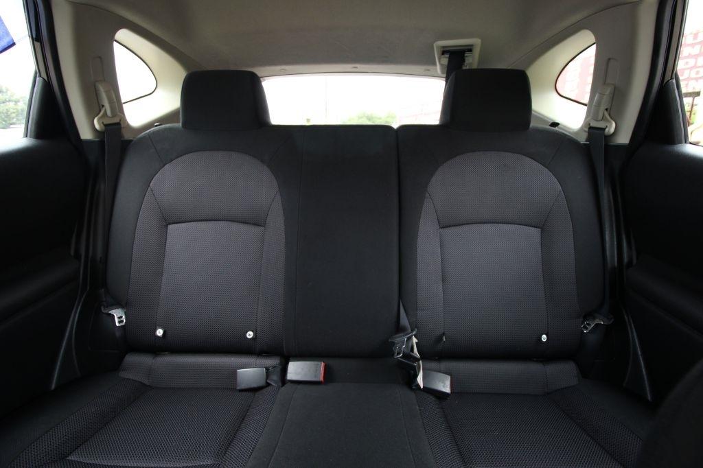 Nissan Rogue S 2WD 2011