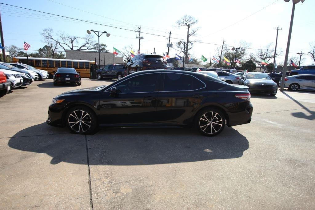 Toyota Camry L 2018