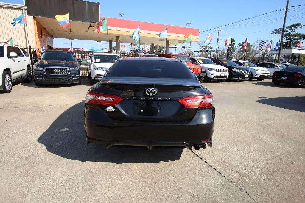 Toyota Camry L 2018