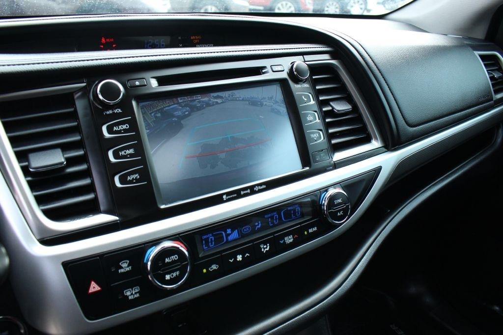 Toyota Highlander SE AWD V6 2019