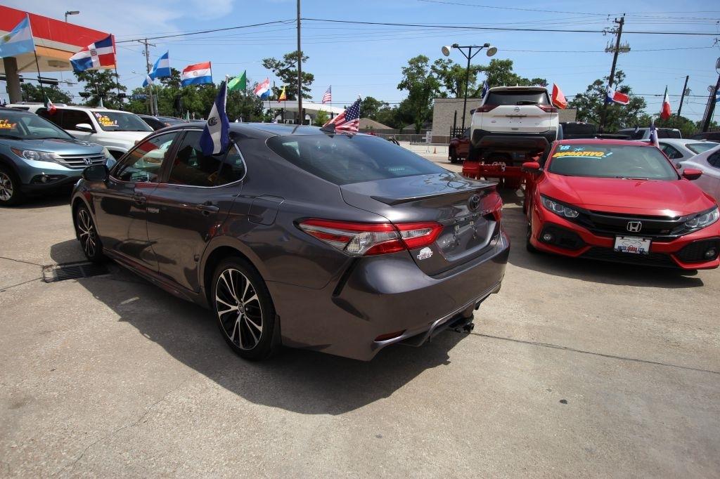 Toyota Camry L 2019