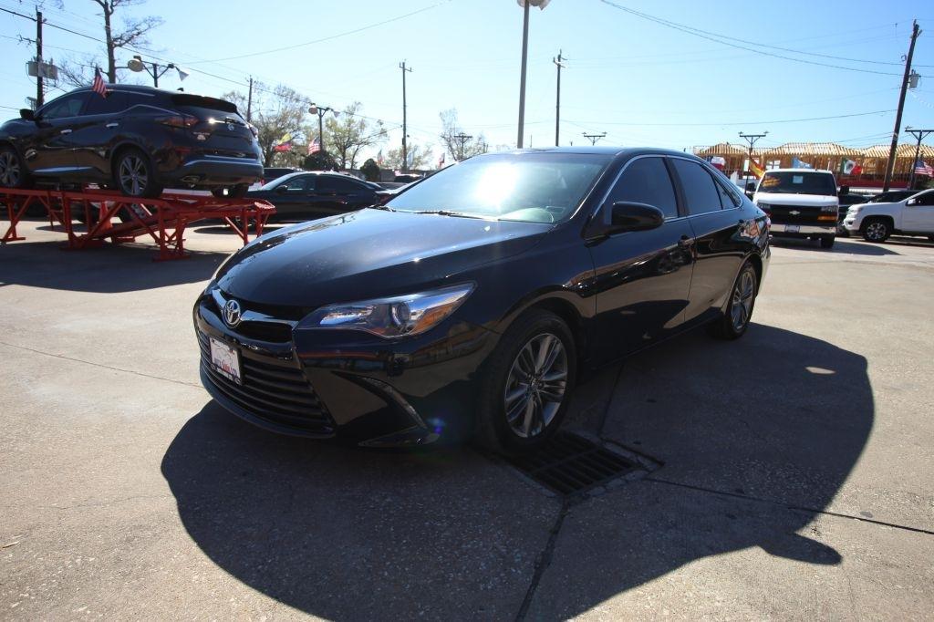 Toyota Camry LE 2017
