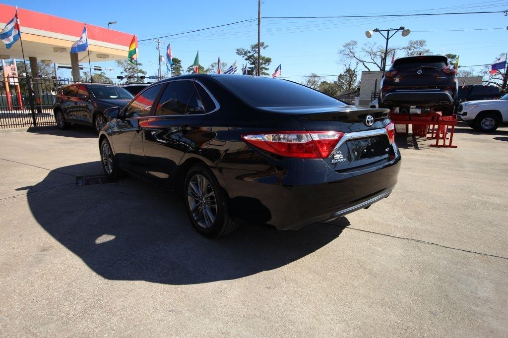 Toyota Camry LE 2017