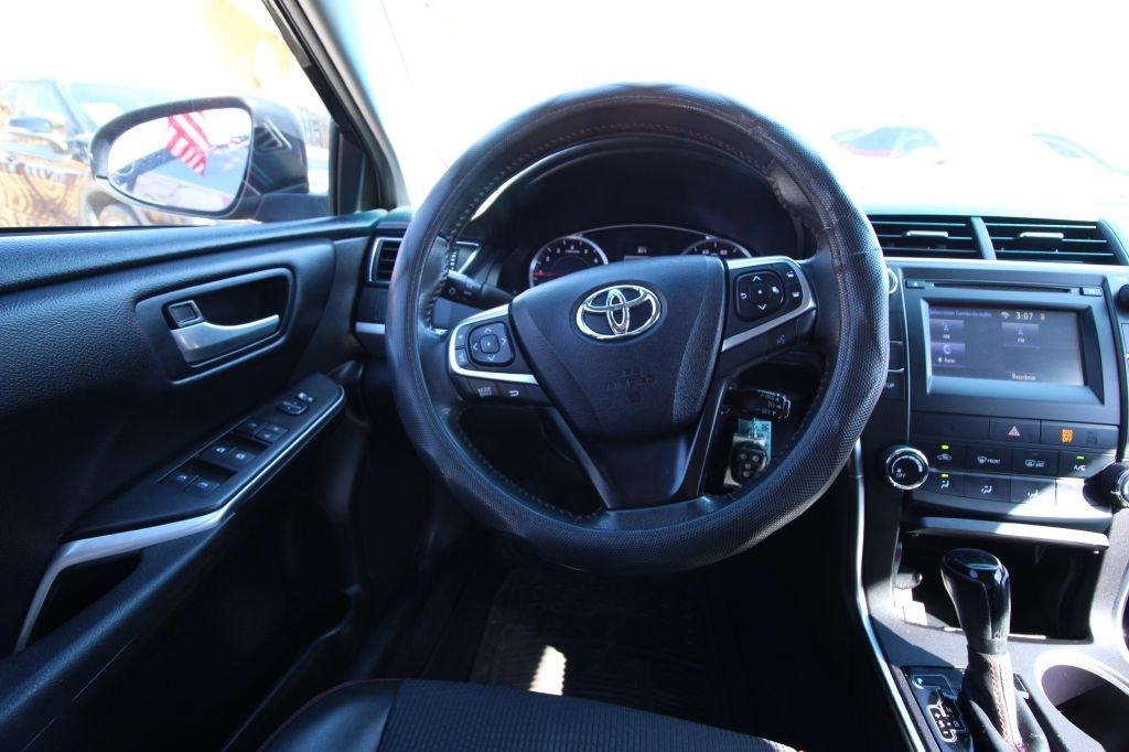 Toyota Camry LE 2017