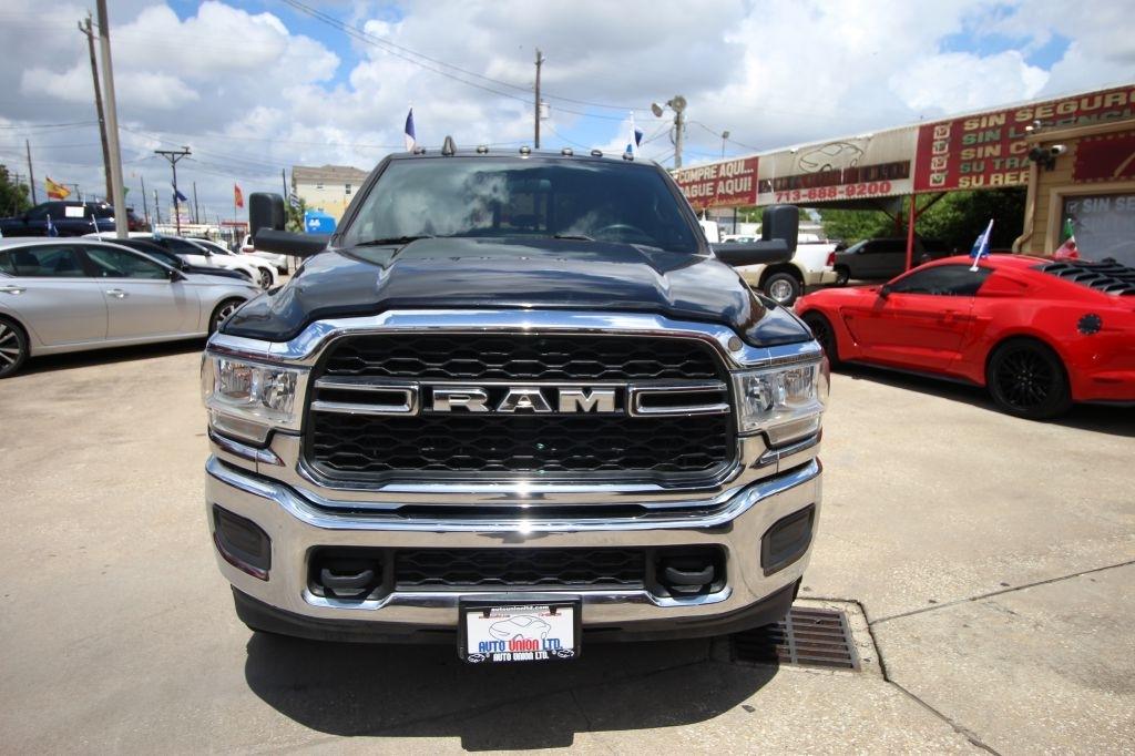 RAM 3500 Tradesman Crew Cab 4WD DRW 2021