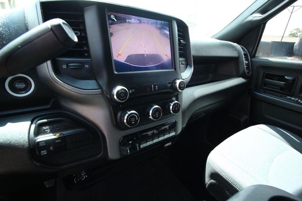 RAM 3500 Tradesman Crew Cab 4WD DRW 2021