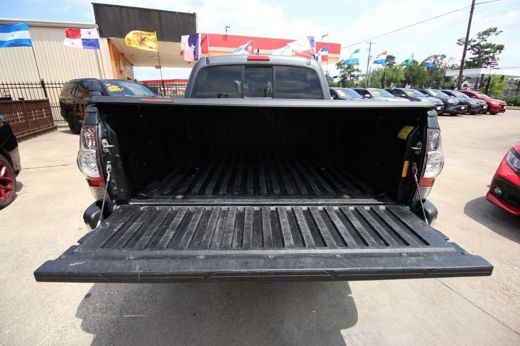 Toyota Tacoma PreRunner Double Cab V6 5AT 2WD 2014