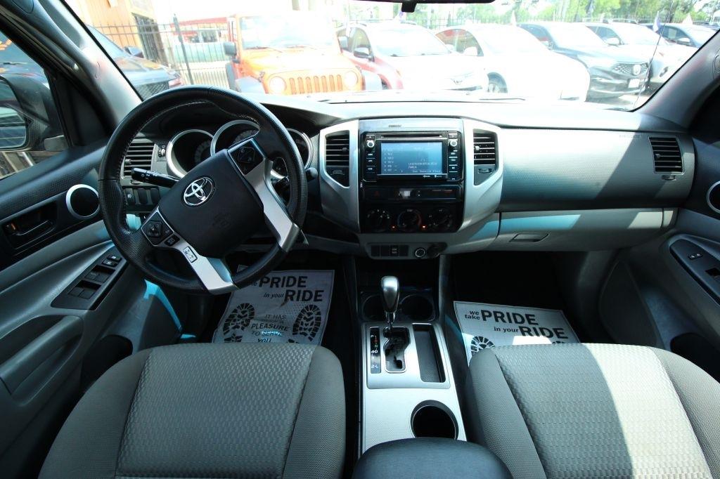 Toyota Tacoma PreRunner Double Cab V6 5AT 2WD 2014