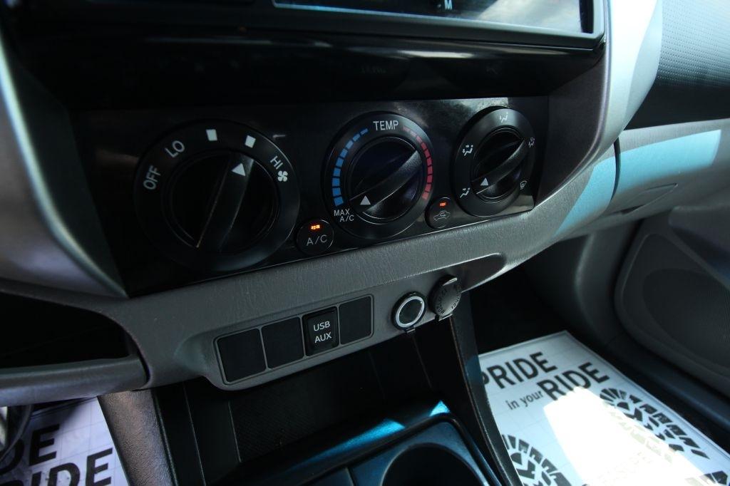 Toyota Tacoma PreRunner Double Cab V6 5AT 2WD 2014