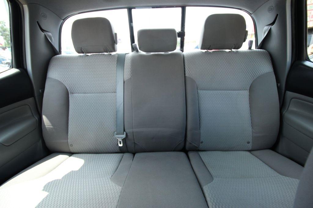 Toyota Tacoma PreRunner Double Cab V6 5AT 2WD 2014