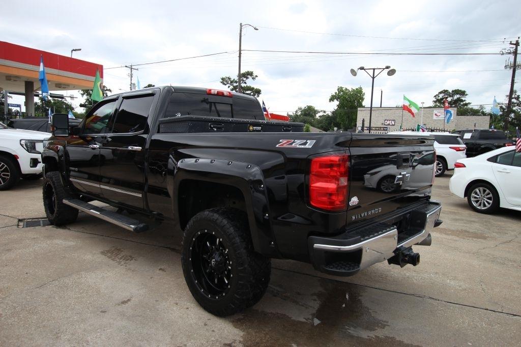 Chevrolet Silverado 2500HD LTZ Crew Cab 4WD 2015
