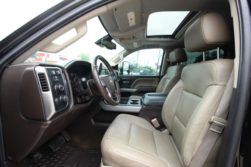Chevrolet Silverado 2500HD LTZ Crew Cab 4WD 2015