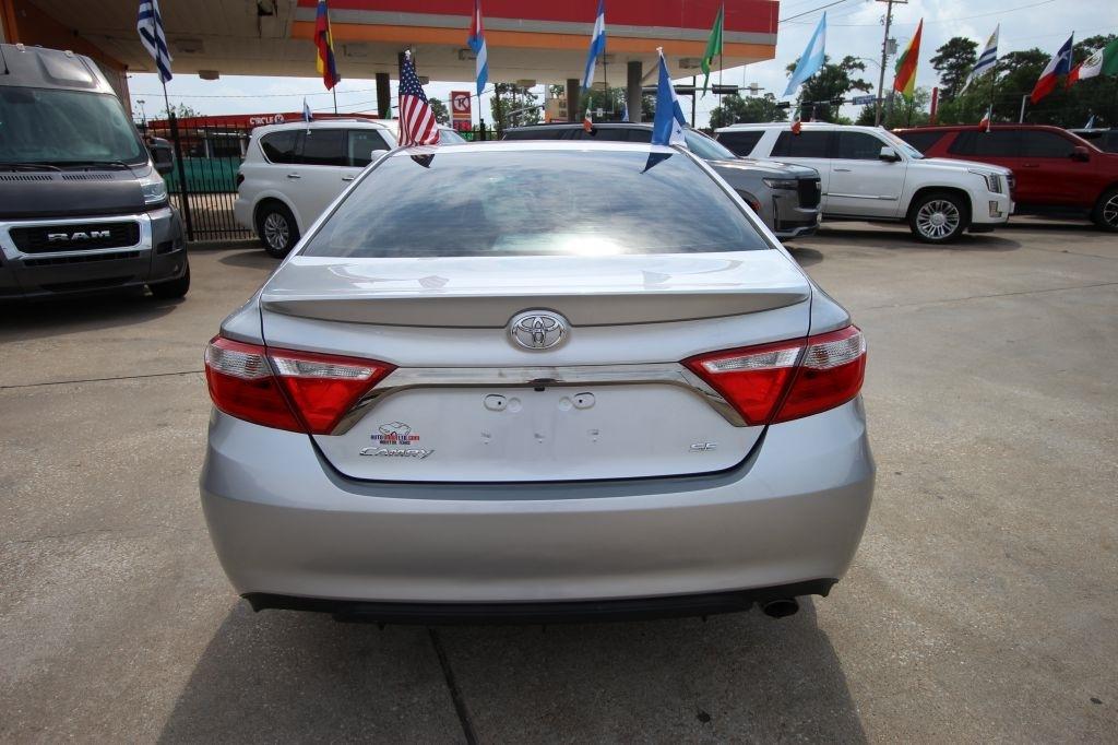 Toyota Camry LE 2016