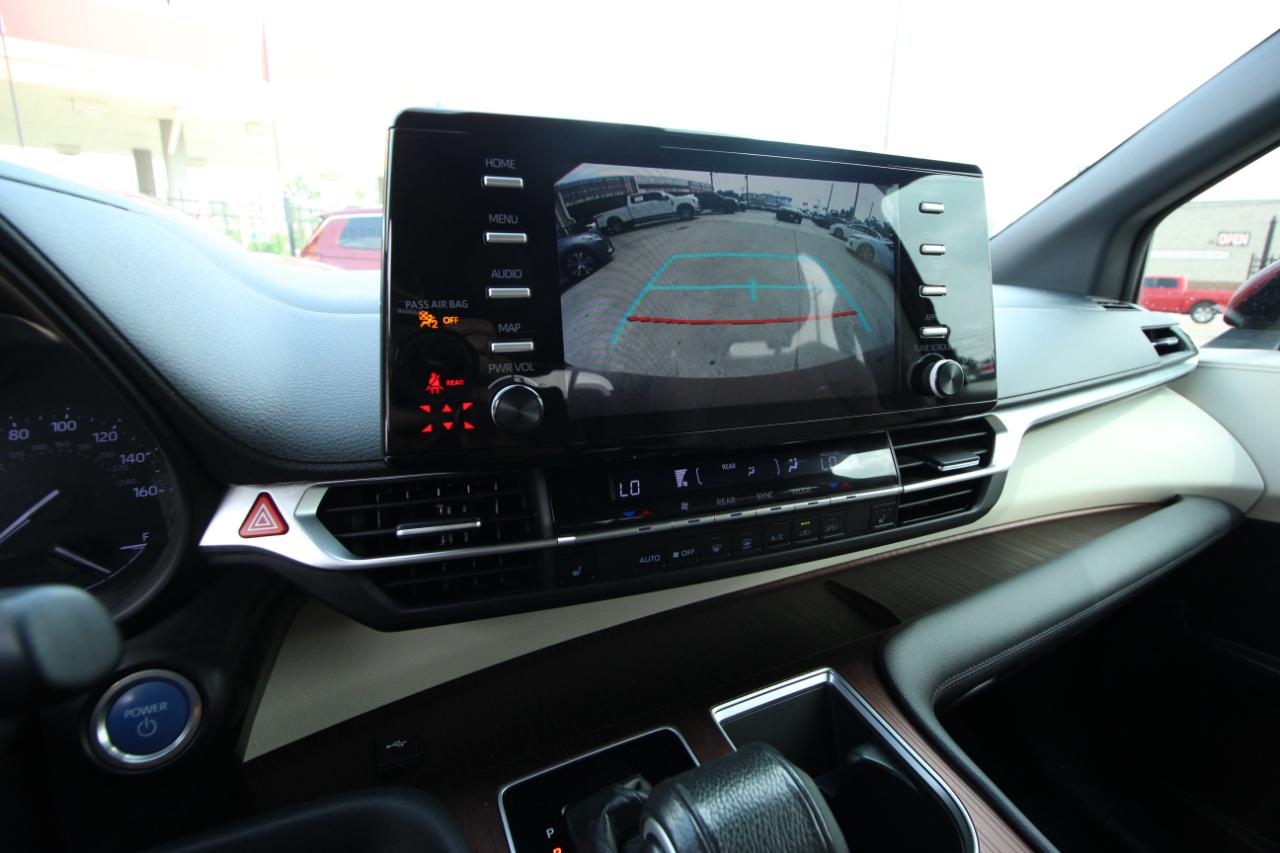 Toyota Sienna XLE 7-Passenger 2022