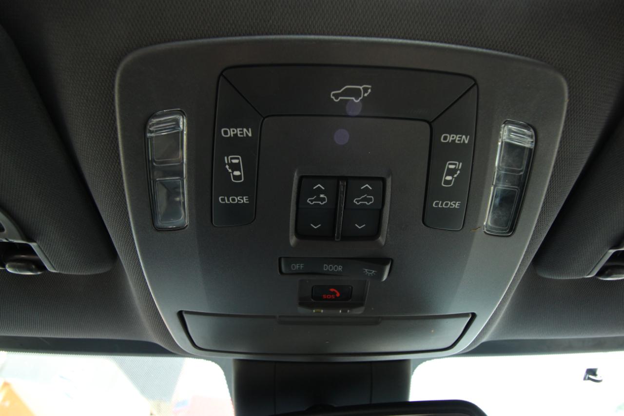 Toyota Sienna XLE 7-Passenger 2022