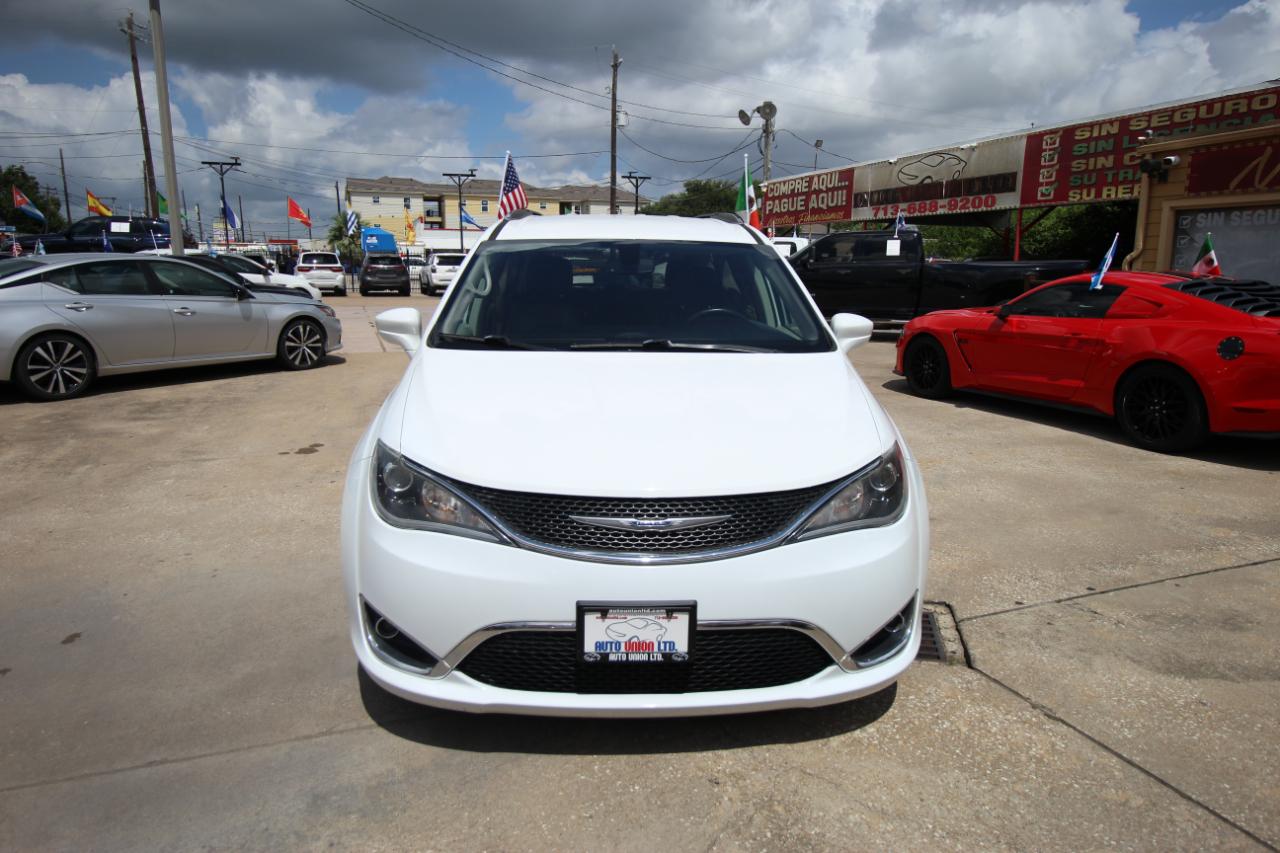 Chrysler Pacifica Touring-L 2020