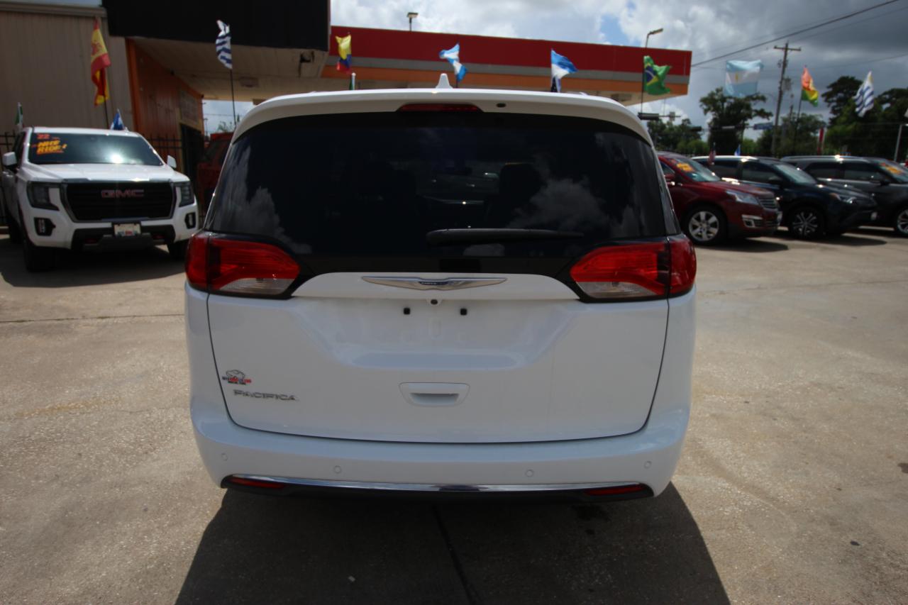Chrysler Pacifica Touring-L 2020