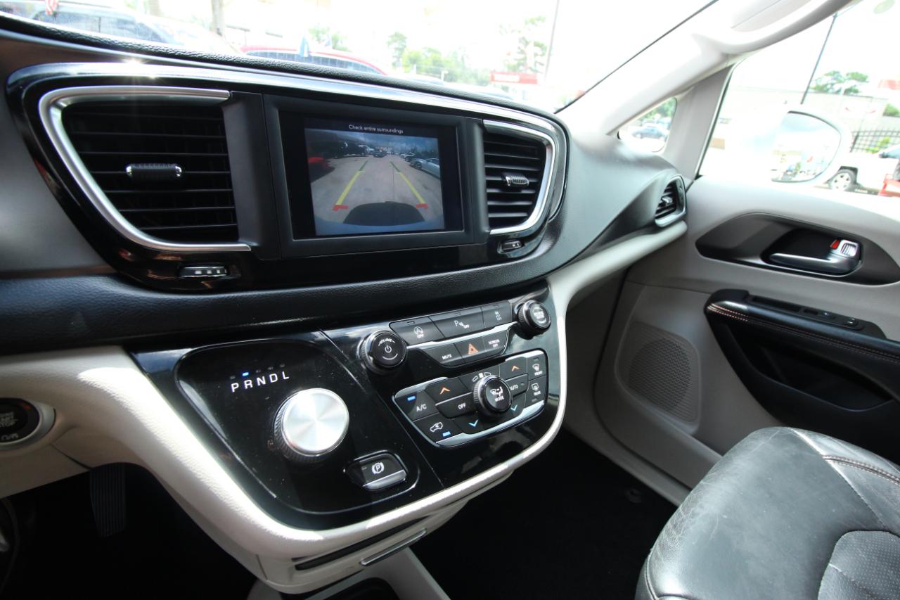 Chrysler Pacifica Touring-L 2020