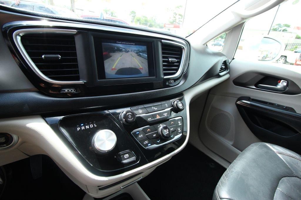 Chrysler Pacifica Touring-L 2020