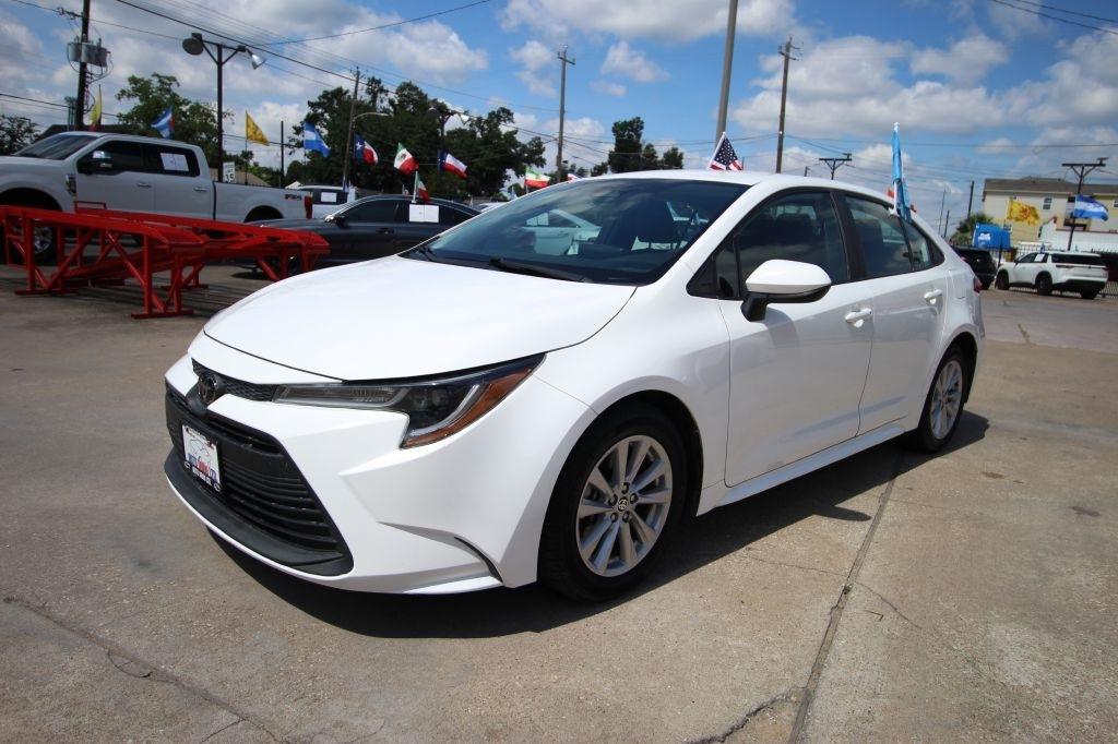 Toyota Corolla LE 2023